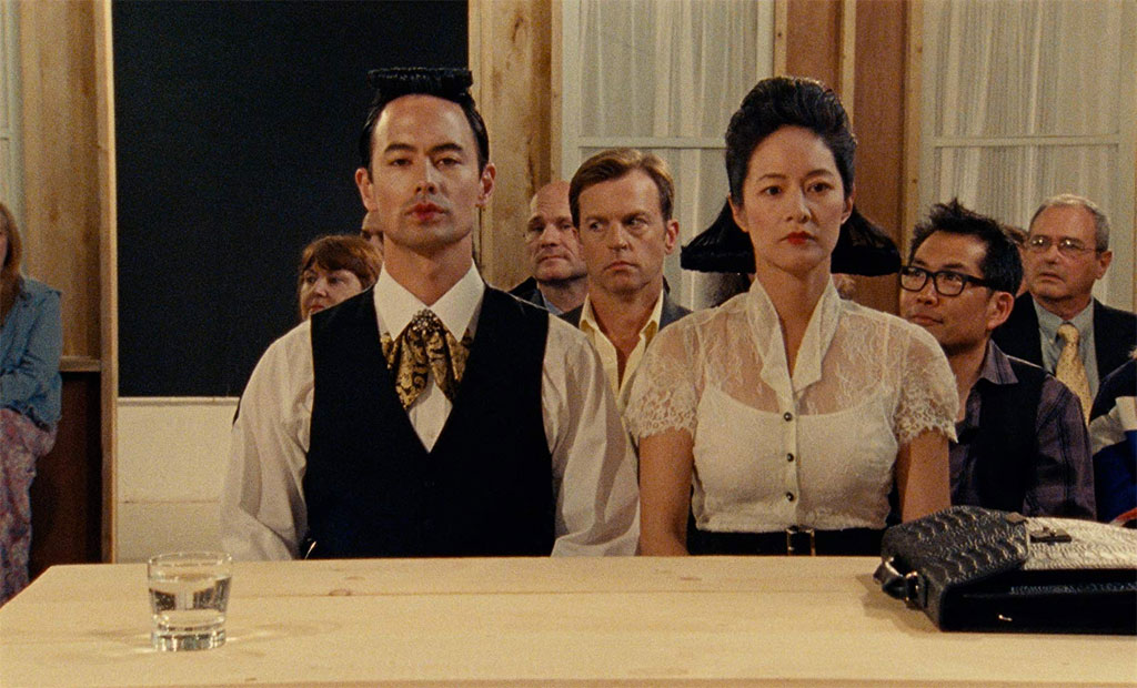 Trevor St. John, George Young, Janet Hsieh  dans A Bread factory part 1