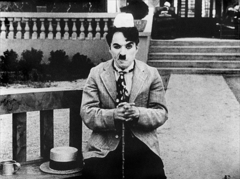 Charles Chaplin dans Charlot fait une cure