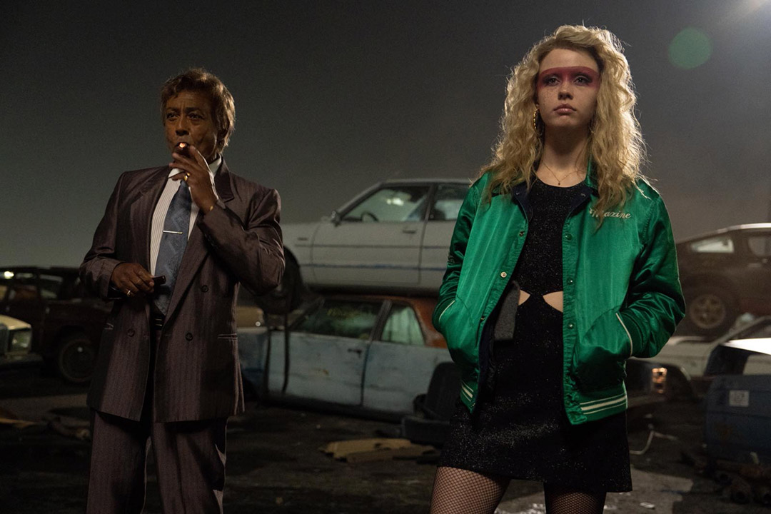 Mia Goth, Giancarlo Esposito dans MaXXXine