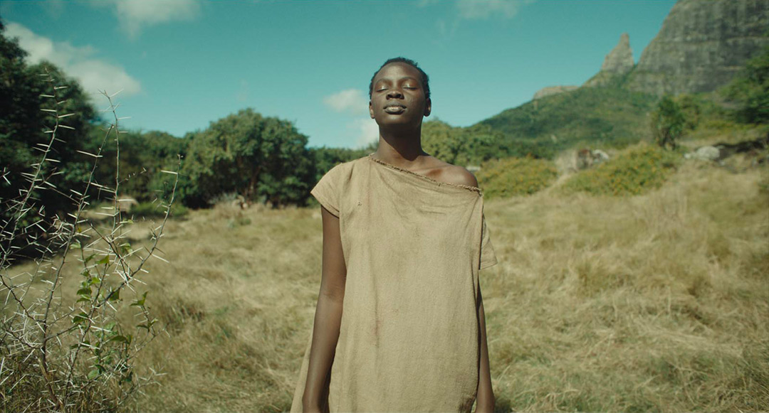 Anna Thiandoum dans Ni chaines ni maîtres