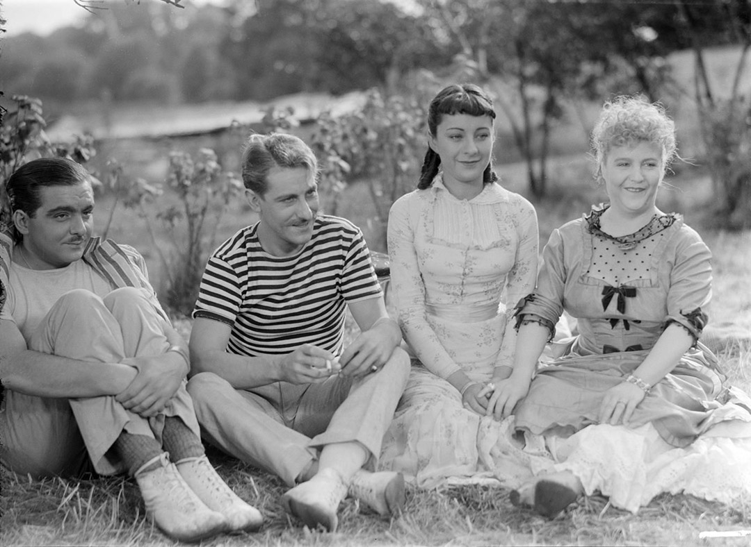 Georges Darnoux, Jacques Brunius, Sylvia Bataille et Jane Marken dans Partie de campagne