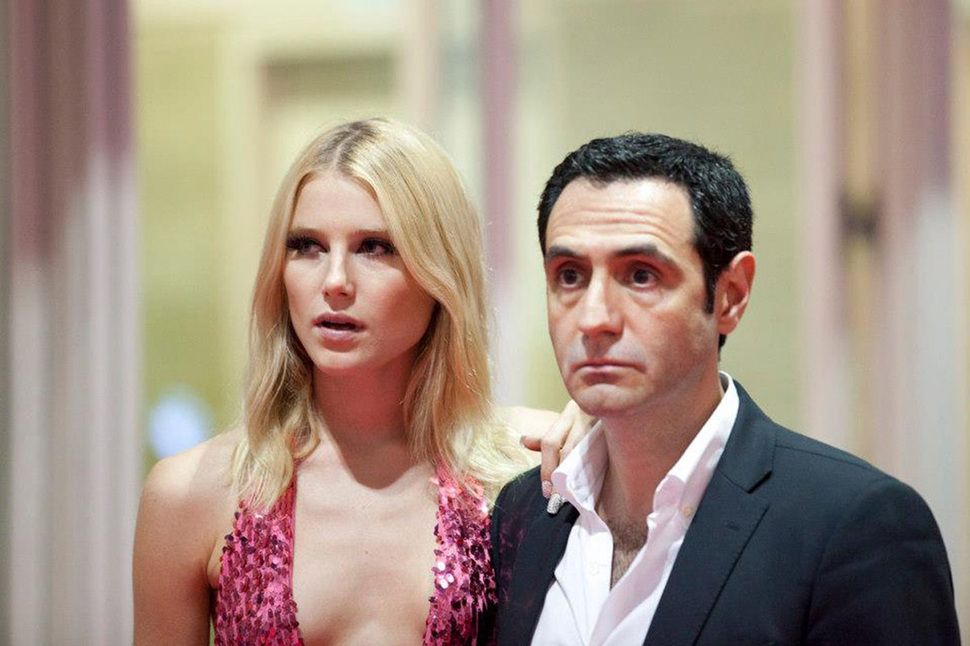 Dree Hemingway, James Ransone dans Starlet