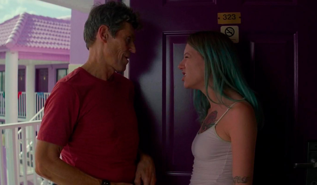 Willem Dafoe, Bria Vinaite dans The Florida Project